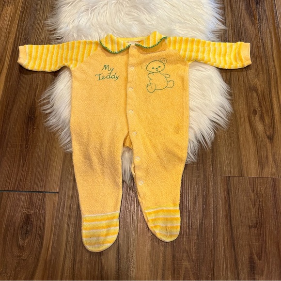 Vintage 70s baby Sleeper Onsie Pajamas Yellow striped size 11-18 lbs - Picture 1 of 5